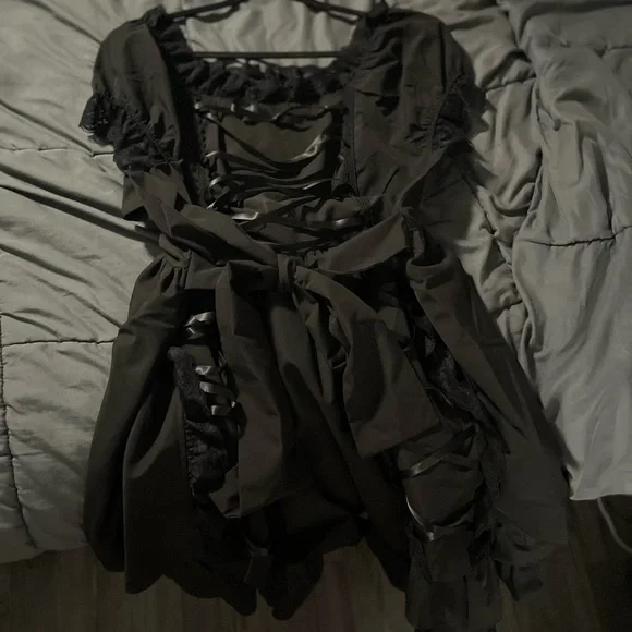 Victorian Dress - Picture 2 of 4